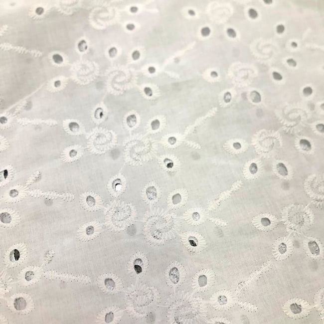 Tecido Laise Bordado 25 - Branco Off White - 100% Algodão