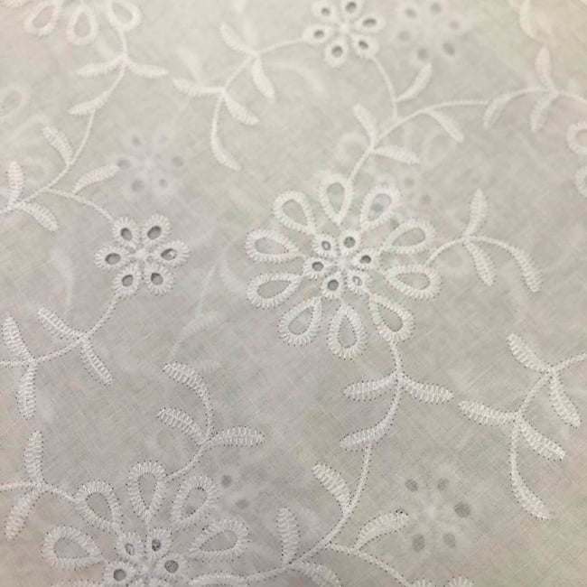 Tecido Laise Bordado 28 - Branco Off White - 100% Algodão