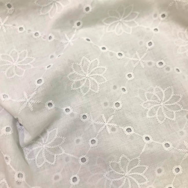 Tecido Laise Bordado 30 - Branco Off White - 100% Algodão