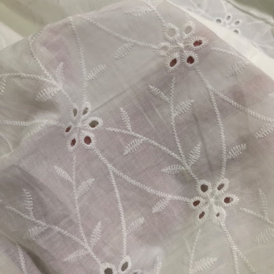 Tecido Laise Bordado 20 - Branco Off White - 100% Algodão
