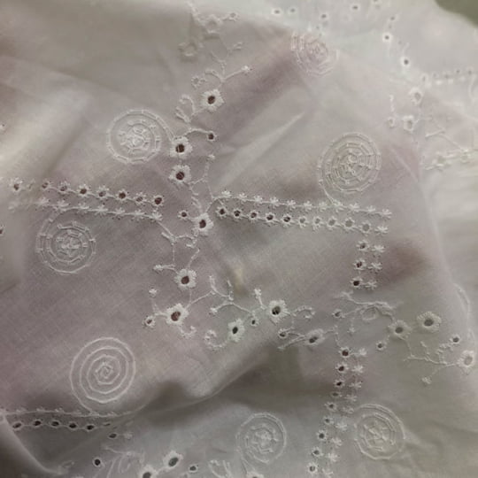 Tecido Laise Bordado 21 - Branco Off White - 100% Algodão