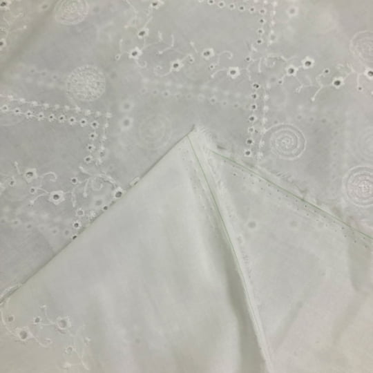 Tecido Laise Bordado 21 - Branco Off White - 100% Algodão