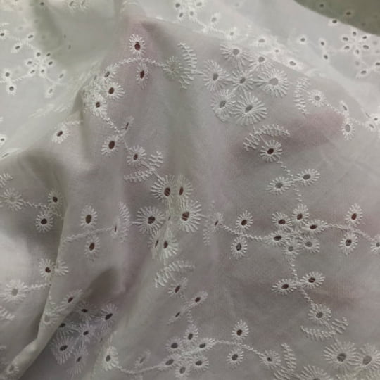 Tecido Laise Bordado 23 - Branco Off White - 100% Algodão