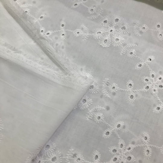 Tecido Laise Bordado 23 - Branco Off White - 100% Algodão