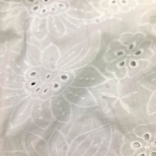 Tecido Laise Bordado 29 - Branco Off White - 100% Algodão
