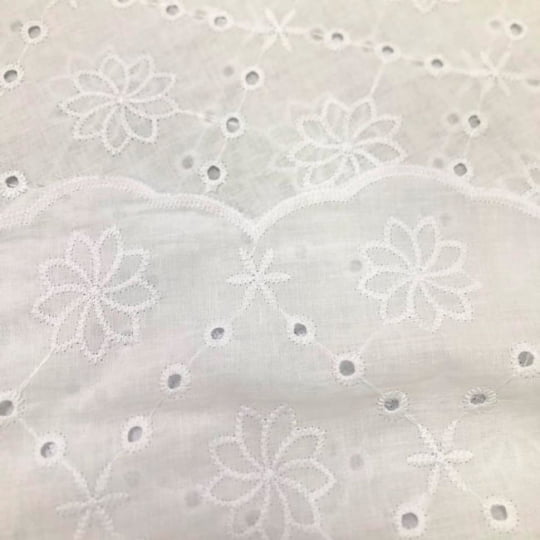 Tecido Laise Bordado 30 - Branco Off White - 100% Algodão Tecido Laise Bordado 30 - Branco Off White - 100% Algodão