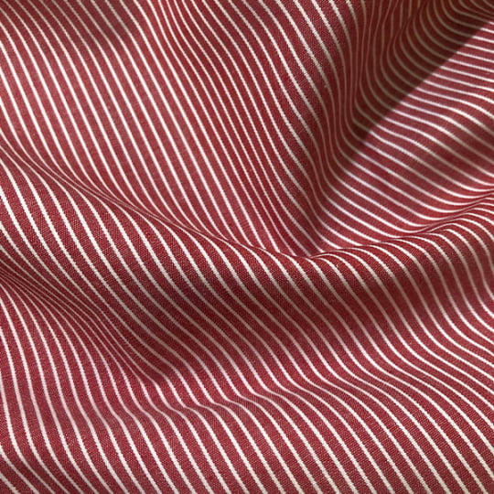 Tecido Camisaria Tricoline Fio 60 - Alexandria 324 - Listra M Branco - Fundo Vermelho - 100% Algodão